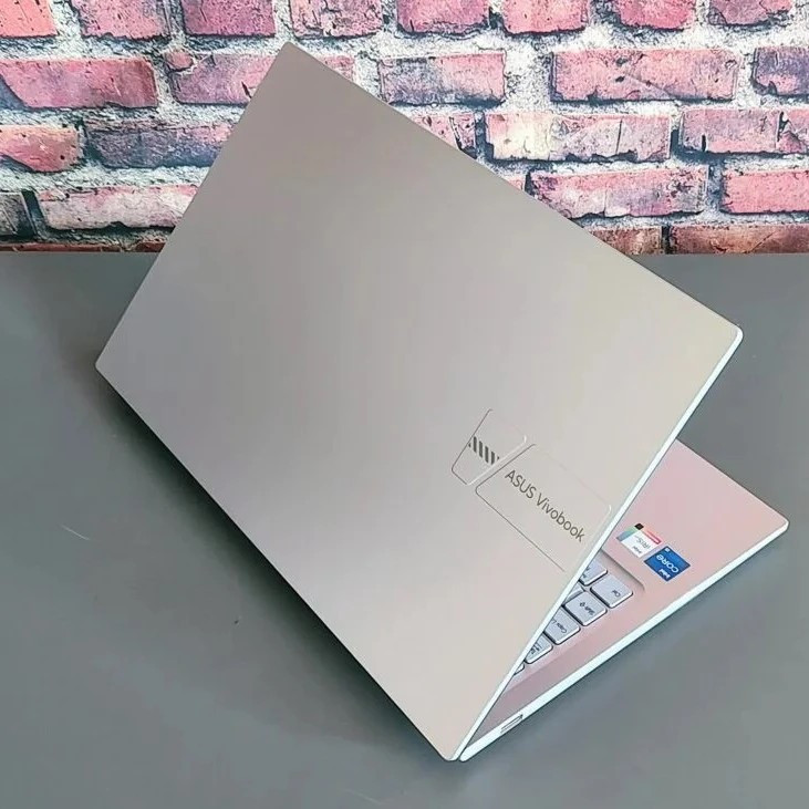 لپ تاپ 15.6 اینچی ایسوس مدل Vivobook 15 X1504VA-NJ2920-Core 5 120U-8GB DDR5 3200MHz-512GB SSD-TN